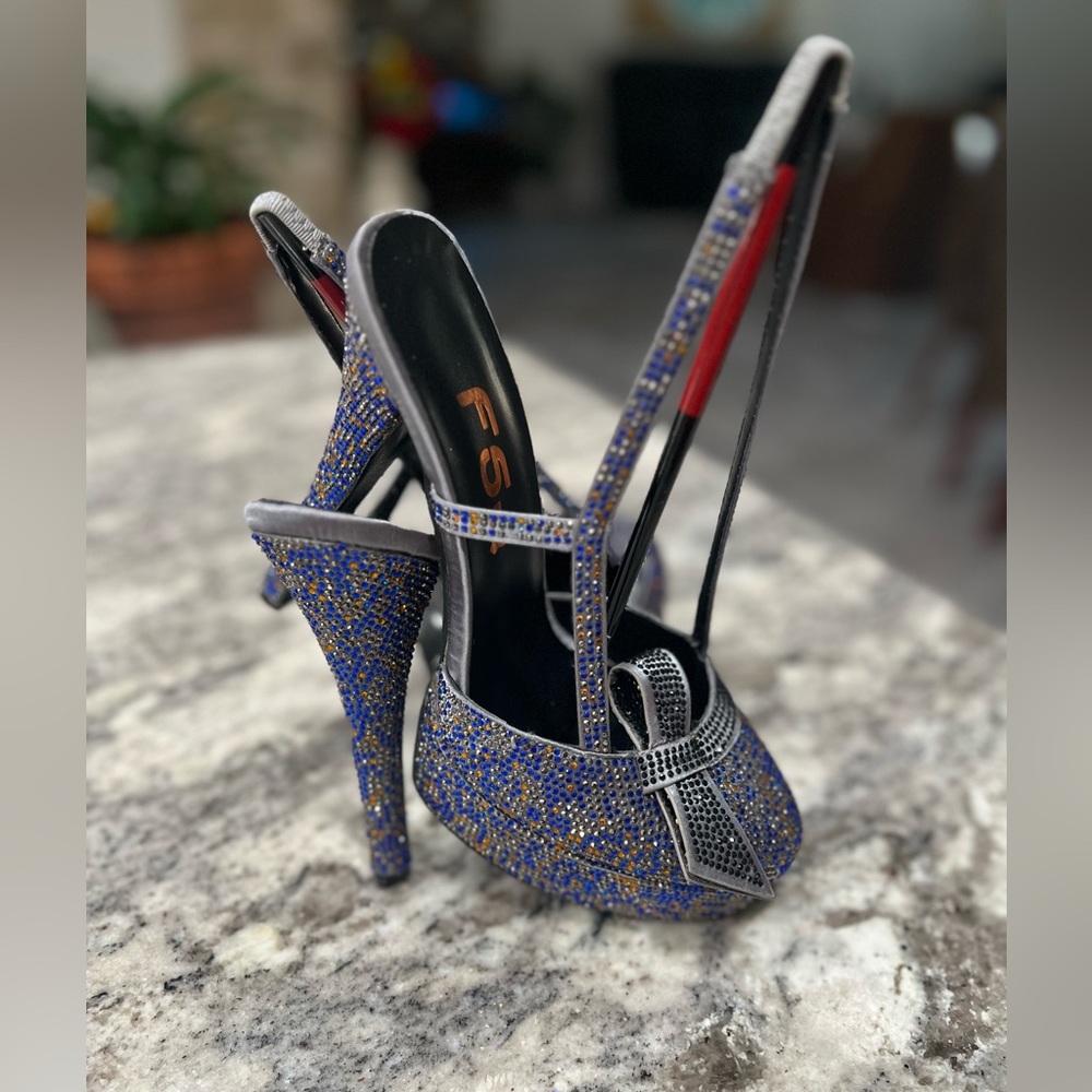 F5 J stilettos black with navy blue rhinestones